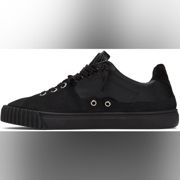 Maison Margiela Black Low-Top Sneakers size 43 BNWOB - Picture 3 of 16